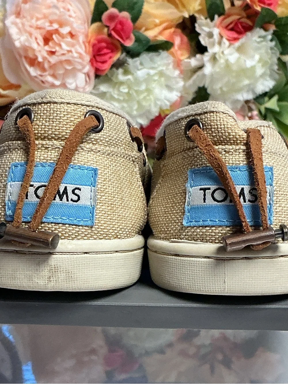 TOMS Youth Size 2 Classic Slip On Shoes Beige Canvas Boat Shoe One for One